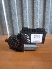 Запчасть мотор стеклоподъемника передний левый Volkswagen Touareg 2006