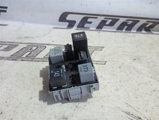 Запчасть блок реле Volkswagen Touareg 2008