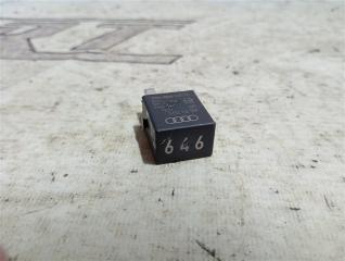 Запчасть реле Volkswagen Touran 2011