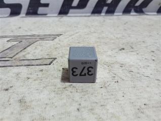 Запчасть реле Volkswagen Passat 2002