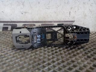 Запчасть кронштейн ручки двери передний левый Skoda YETI 2015