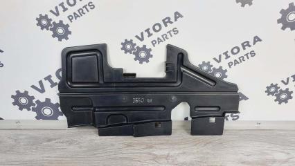 Дефлектор радиатора правый Toyota Avensis T250 1ZZFE