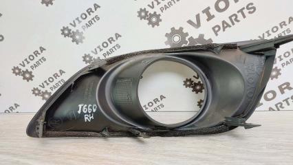 Накладка противотуманной фары правая Toyota Avensis T250 1ZZFE