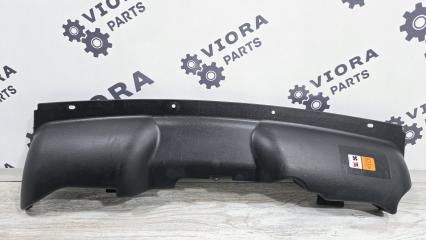 Накладка замка капота Ford Focus 2010