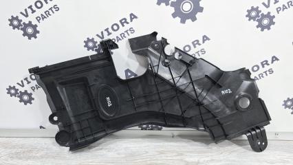 Накладка замка капота правая Toyota Avensis T250 1ZZFE