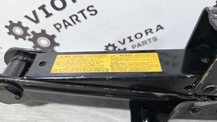 Домкрат C-Crosser 2009 EP 4HN Домкрат C-Crosser 2009 EP 4HN