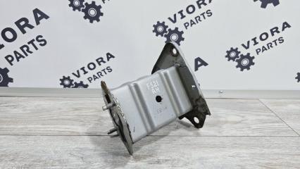 Запчасть кронштейн усилителя бампера передний правый Nissan Note 2007