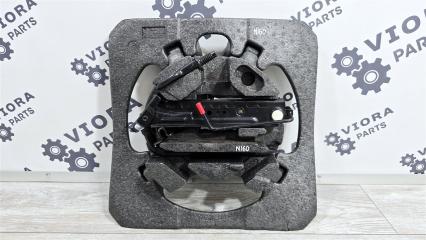 Домкрат Ford Fusion 2010