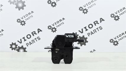 Фото запчасти замок крышки багажника Smart Forfour 2015 контрактная запчасть Запчасть замок крышки багажника Smart Forfour 2015