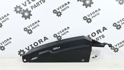 Запчасть решетка в бампер передняя левая Citroen C-Crosser 2009