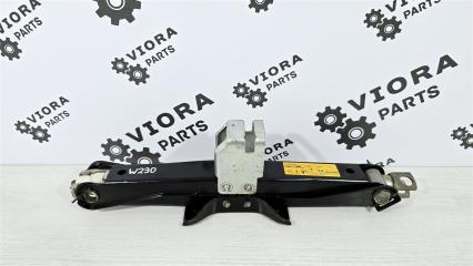 Запчасть домкрат Nissan Qashqai 2010