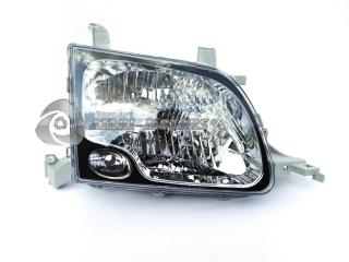 Фара галогеновая передняя правая toyota town ace noah 2000