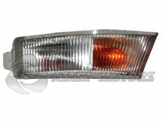 Повторитель поворота в бампер передний правый Toyota Mark 2 1993