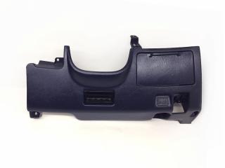 Накладка на торпедо правая Toyota Mark 2 1996