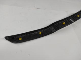 Накладка замка багажника soarer 1994 JZZ30 1JZ-GTE