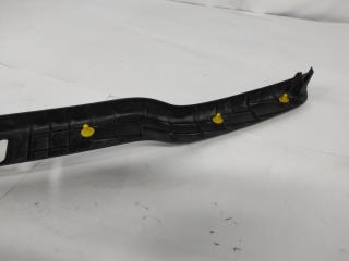 Накладка замка багажника soarer 1994 JZZ30 1JZ-GTE