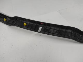 Накладка замка багажника soarer 1994 JZZ30 1JZ-GTE