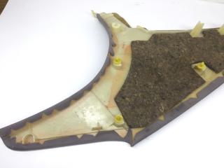 Накладка на стойку кузова задняя правая aristo 1997 JZS160 2JZ-GE