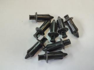 Клипса обшивки двери Mark 2 1994 JZX90 1JZ-GE Клипса обшивки двери Mark 2 1994 JZX90 1JZ-GE