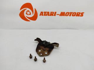 Крепление глушителя Toyota Mark 2 1995