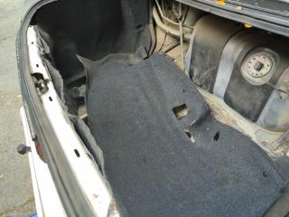 Обшивка багажника задняя toyota MARK2 1996