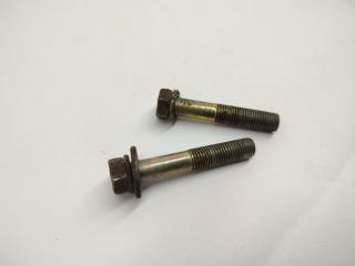 Болт крепления стартера MARK2 1996 GX90 1GFE Болт крепления стартера MARK2 1996 GX90 1GFE