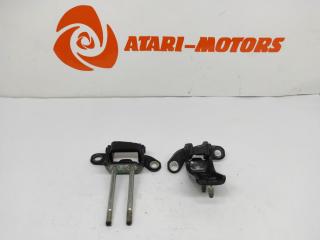 Запчасть петля двери задняя правая TOYOTA MARK2 1995