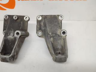 Кронштейн двигателя soarer 1993 jzz30 1JZGTE Кронштейн двигателя soarer 1993 jzz30 1JZGTE