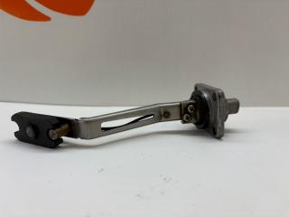 Датчик уровня масла в двигателе передний SOARER 1994 JZZ30 1JZGTE Датчик уровня масла в двигателе передний SOARER 1994 JZZ30 1JZGTE