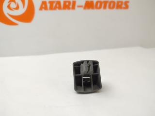 Крючок солнцезащитного козырька передний MONDEO 1998 1.6L Zetec-E EFI (90PS)