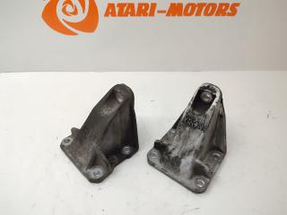 Кронштейн двигателя TOYOTA mark2 1997