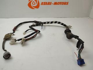Проводка двери передняя правая TOYOTA CHASER 1995
