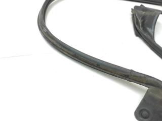 Уплотнительная резинка боковой двери задняя левая mark2 1996 JZX90 1JZGE