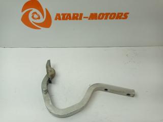 Петля двери багажника задняя правая Toyota Mark 2 1995 контрактная Петля двери багажника задняя правая Toyota Mark 2 1995