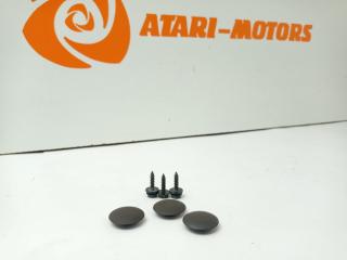 Заглушка обшивки двери TOYOTA MARK2 1996