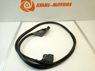 Уплотнитель проема двери задний правый Toyota Mark 2 1996