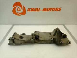 Фото запчасти кронштейн генератора VOLKSWAGEN golf 2001 контрактная запчасть Запчасть кронштейн генератора VOLKSWAGEN golf 2001