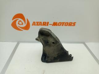 Фото запчасти кронштейн двигателя правый audi 100 1992 контрактная запчасть Запчасть кронштейн двигателя правый audi 100 1992