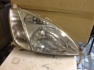 Фара передняя правая TOYOTA PRIUS