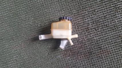 Фото запчасти бачок гидроусилителя TOYOTA AVENSIS 2007 контрактная запчасть Запчасть бачок гидроусилителя TOYOTA AVENSIS 2007