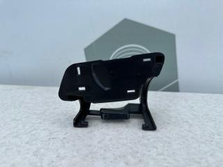 Фото запчасти кронштейн крышки форсунки омывателя фар левый Mercedes-benz GLA новая запчасть Запчасть кронштейн крышки форсунки омывателя фар левый Mercedes-benz GLA