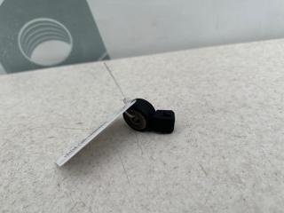 Фото запчасти датчик детонации Mercedes-benz C 2004 контрактная запчасть Запчасть датчик детонации Mercedes-benz C 2004