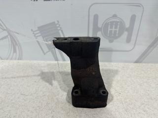 Фото запчасти кронштейн турбины Mercedes-benz ML 2007 контрактная запчасть Запчасть кронштейн турбины Mercedes-benz ML 2007