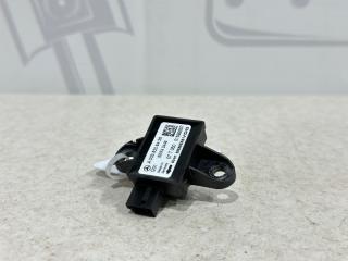 Фото запчасти датчик удара srs Mercedes-benz ML 2007 контрактная запчасть Запчасть датчик удара srs Mercedes-benz ML 2007