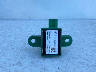 Фото запчасти датчик удара Mercedes-benz C 2011 контрактная запчасть Запчасть датчик удара Mercedes-benz C 2011