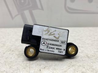 Датчик удара Mercedes-benz ML 2003