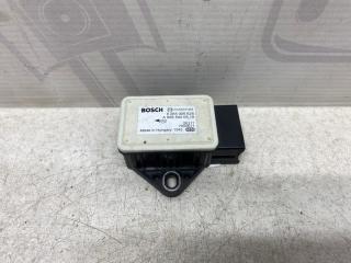 Фото запчасти датчик угловой скорости esp Mercedes-benz Vito 2006 контрактная запчасть Запчасть датчик угловой скорости esp Mercedes-benz Vito 2006