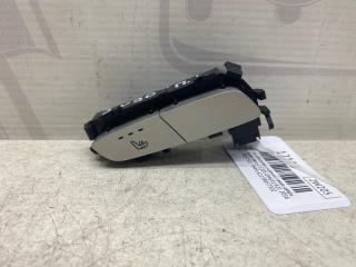 Фото запчасти кнопки обогрева сидений левая дверь Mercedes-benz C 2016 контрактная запчасть Запчасть кнопки обогрева сидений левая дверь Mercedes-benz C 2016