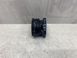 Запчасть промежуточный фланец перед дросселем Mercedes-benz E