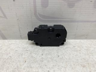 Фото запчасти моторчик заслонки печки Mercedes-benz CLA 2019 контрактная запчасть Запчасть моторчик заслонки печки Mercedes-benz CLA 2019